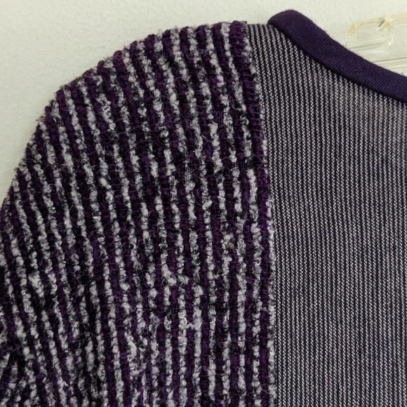 Nino Wong Super Cute soft Abstract Sweater Medium - Picture 7 of 7